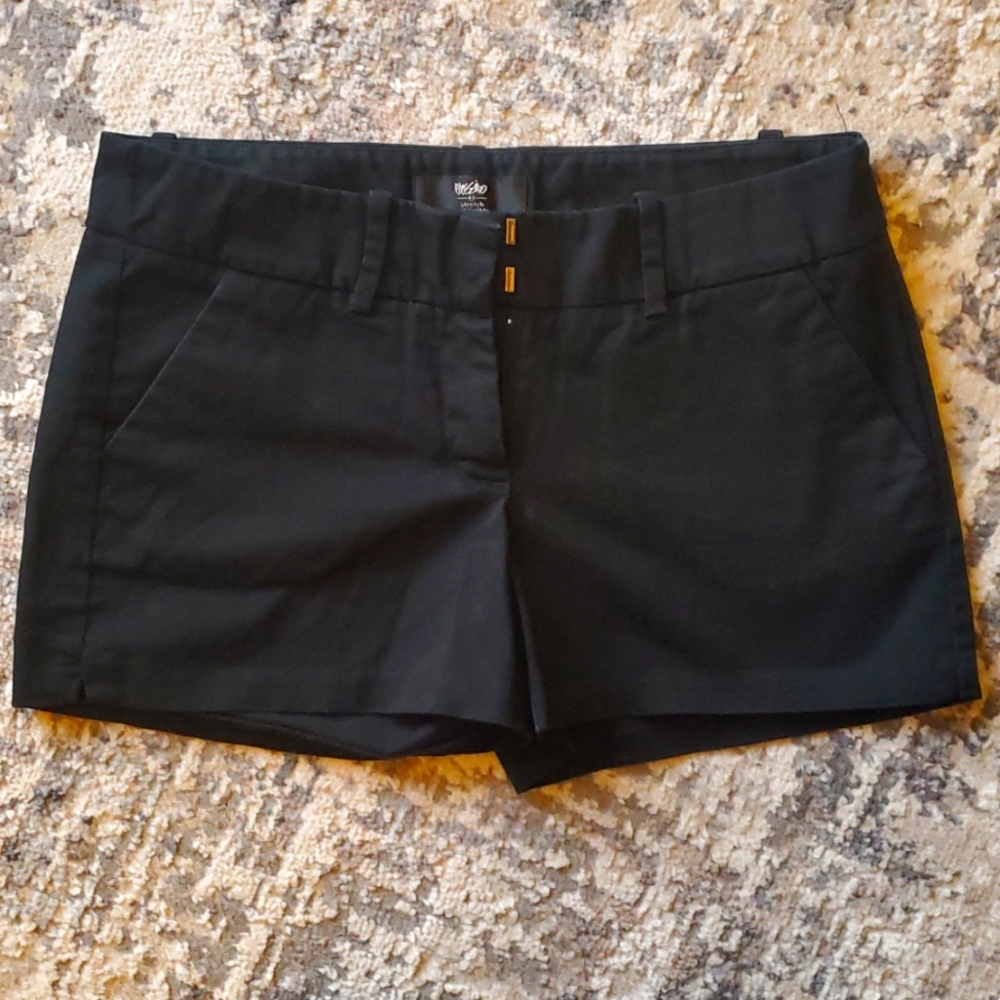 2/$28 Massimo Dress shorts - Picture 1 of 4